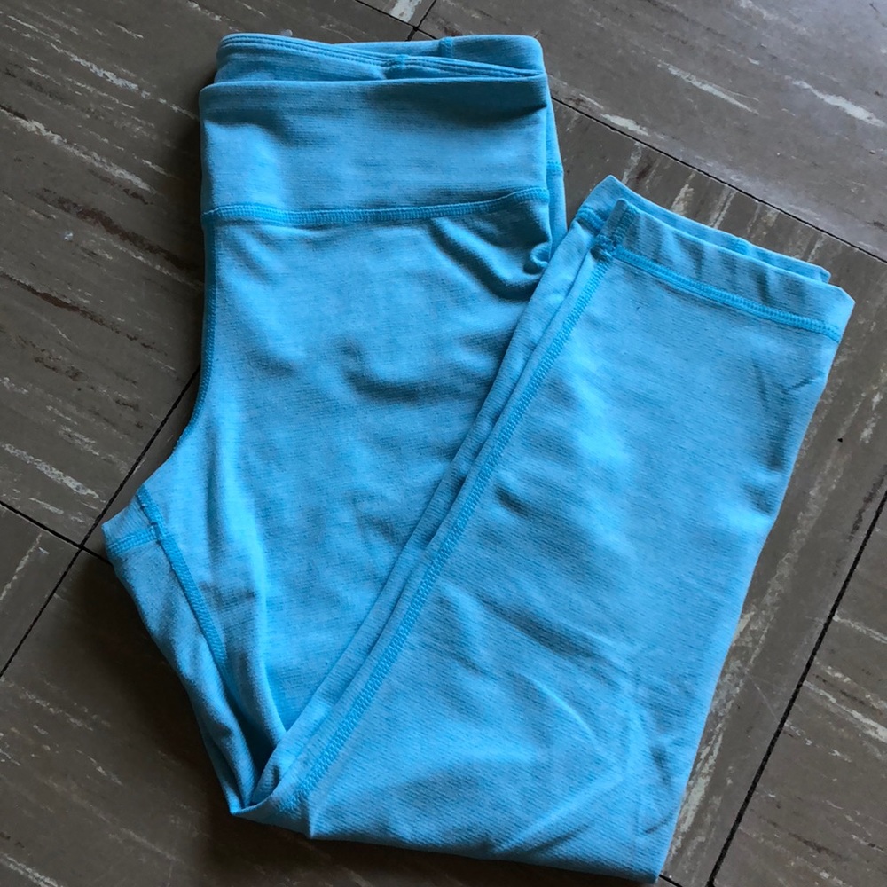 Under Armor cropped legging